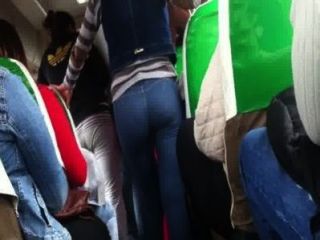 Chibola De Buen Culo En El Bus Lima