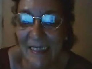 Dominga Esta Ardiendo Y Se Masturba Por Cam