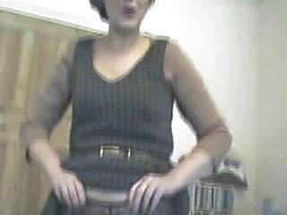 Uk Sara, Desk Break!